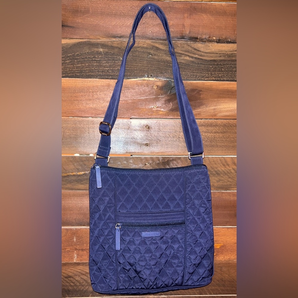 Vera Bradley navy purse/ crossbody bag